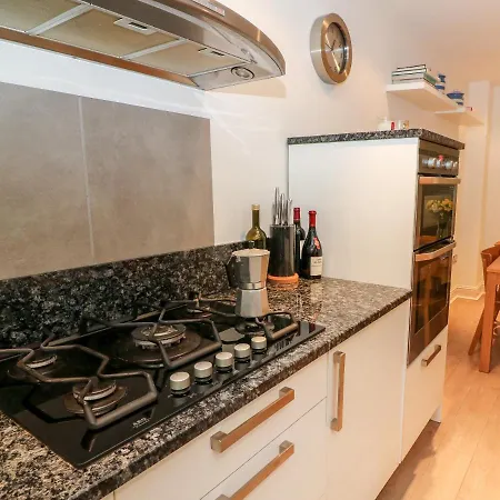 15 Tannery Lane Holiday home